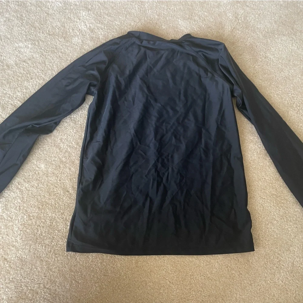 Black Long Sleeve Swim‎ Shirt rash Guard. Boy size L